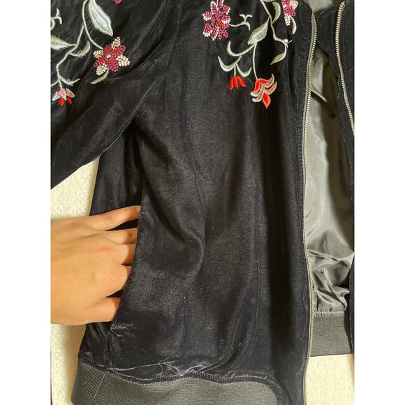 A.N.A Women's Velvet Embroidered Floral Romantic Whimsygoth Western Jacket XL - Picture 3 of 8
